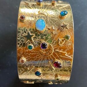 Gorgeous gold bracelet by Ann Allen in 24K on Sterling Silver